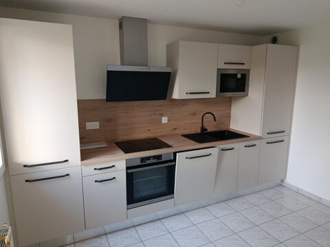   Appartement de plain-pied avec terrasse Appartement - 3 pi�ce(s) - 80 m�