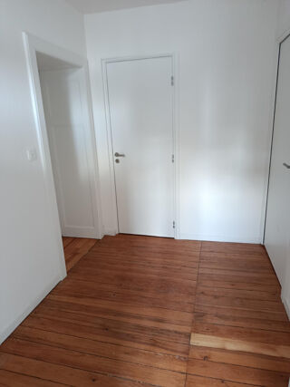  Appartement à louer 3 pièces 56 m²