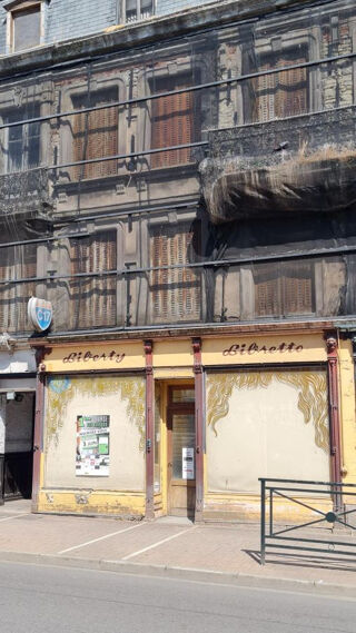  Immeuble � vendre 10 pi�ces 350 m�