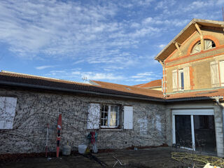  Immeuble � vendre 15 + pi�ces 700 m�