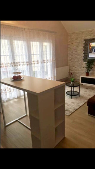  Maison à louer 2 pièces 37 m² Auneuil