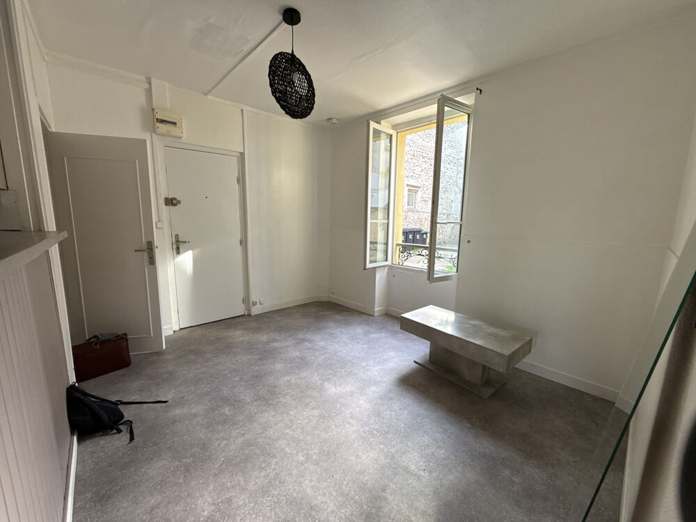 Marines centre : vends appartement 2 pièces
