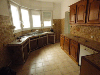  Immeuble à vendre 8 pièces 220 m²