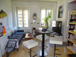  Immeuble � vendre 14 pi�ces 291 m�