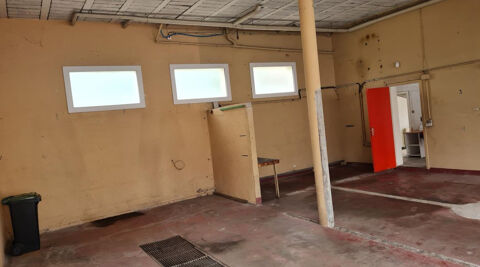   Vente / Local Commercial - 100 m² 