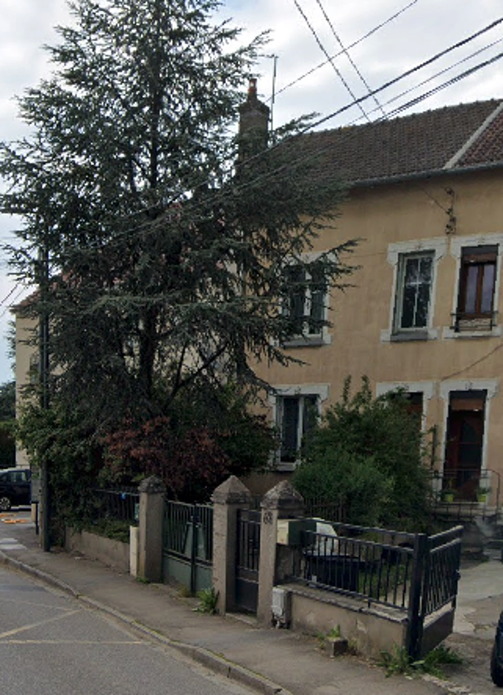Maison de Ville à Neuves-Maisons