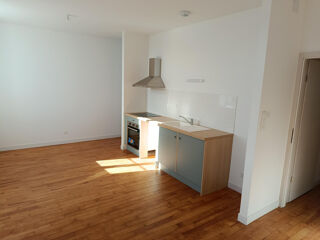  Appartement à louer 3 pièces 56 m²