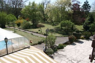  Propri�t�/ch�teau � vendre 10 pi�ces 300 m�