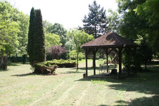  Propri�t�/ch�teau � vendre 10 pi�ces 300 m�