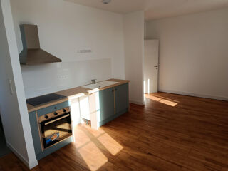  Appartement à louer 3 pièces 56 m²