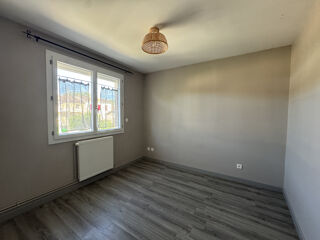  Appartement à louer 2 pièces 47 m²