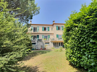  Maison � vendre 7 pi�ces 210 m�