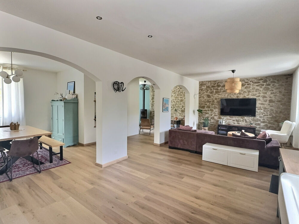 MAISON RÉNOVÉE AVEC JARDIN ET GARAGE