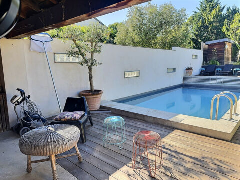  BELLE MAISON DE VILLAGE AVEC PISCINE Maison - 8 pièce(s) - 240 m²