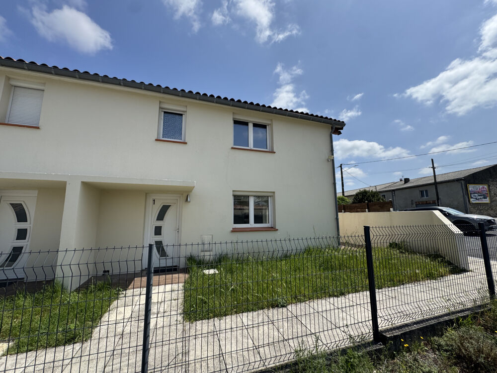 MAISON MEUBLÉE SUR DEUX NIVEAUX AVEC TERRASSE
