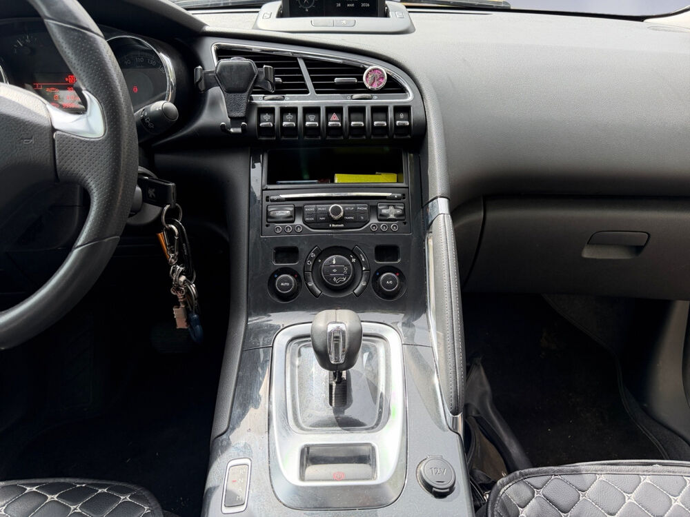 3008 HYbrid4 2.0 HDi 163ch FAP BMP6 + Electric 37ch 91g 2013 occasion 78230 Le Pecq