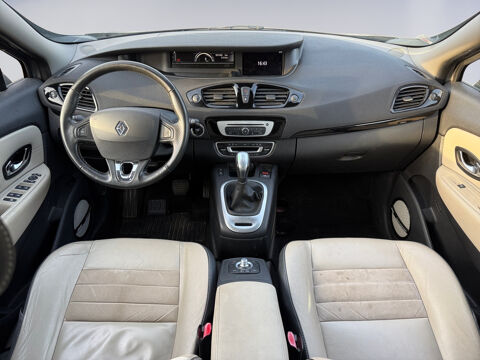 Grand Sc&eacute;nic III Grand Sc&eacute;nic dCi 110 FAP eco2 Bose Edition EDC 7 pl 2016 occasion 78230 Le Pecq