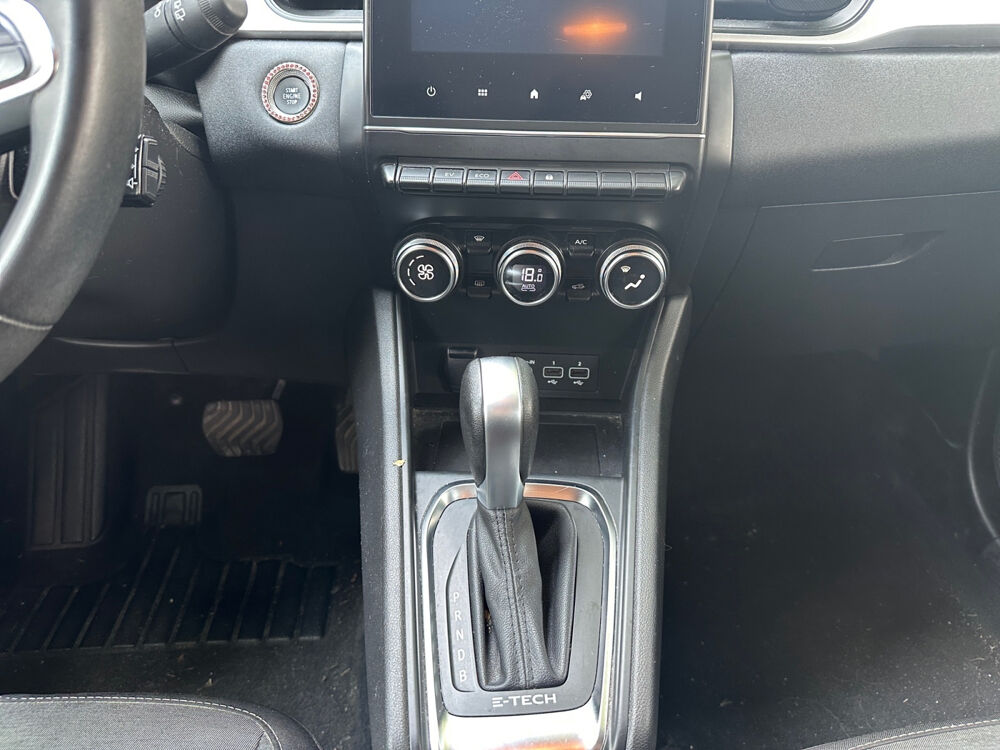 Captur E-Tech Plug-in 160 - 21 Business 2022 occasion 78230 Le Pecq