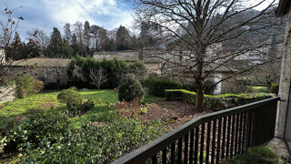  Maison  vendre 15 + pices 300 m