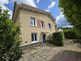  Maison  vendre 8 pices 147 m