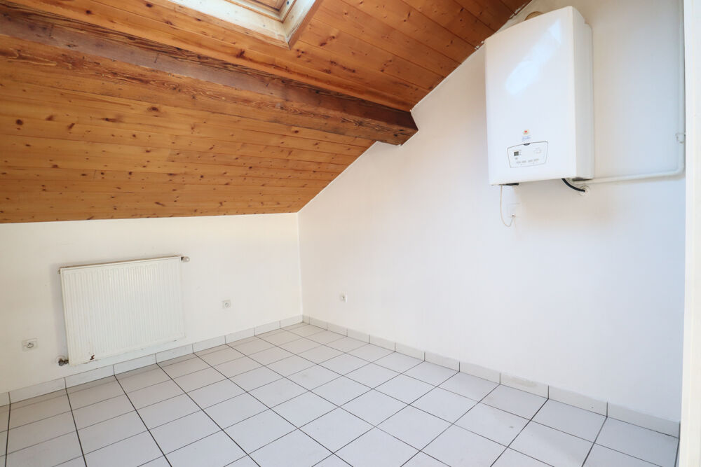 Location Appartement 102m2 - T3 - RUE CARNOT - CENTRE VILLE/ANGLE LOUIS BLANC St fons