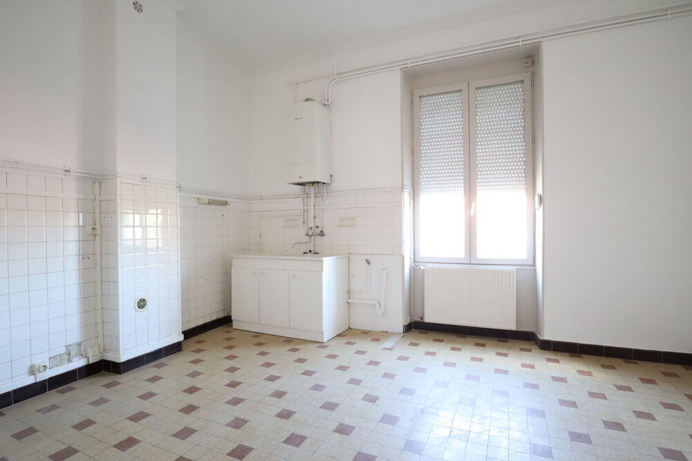 Location Appartement 65m2 - T2 - RUE CARNOT - CENTRE VILLE/ANGLE LOUIS BLANC St fons