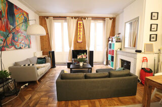  Appartement à louer 3 pièces 82 m²