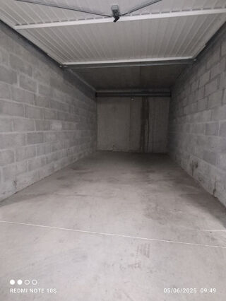  Parking / Garage  louer 13 m