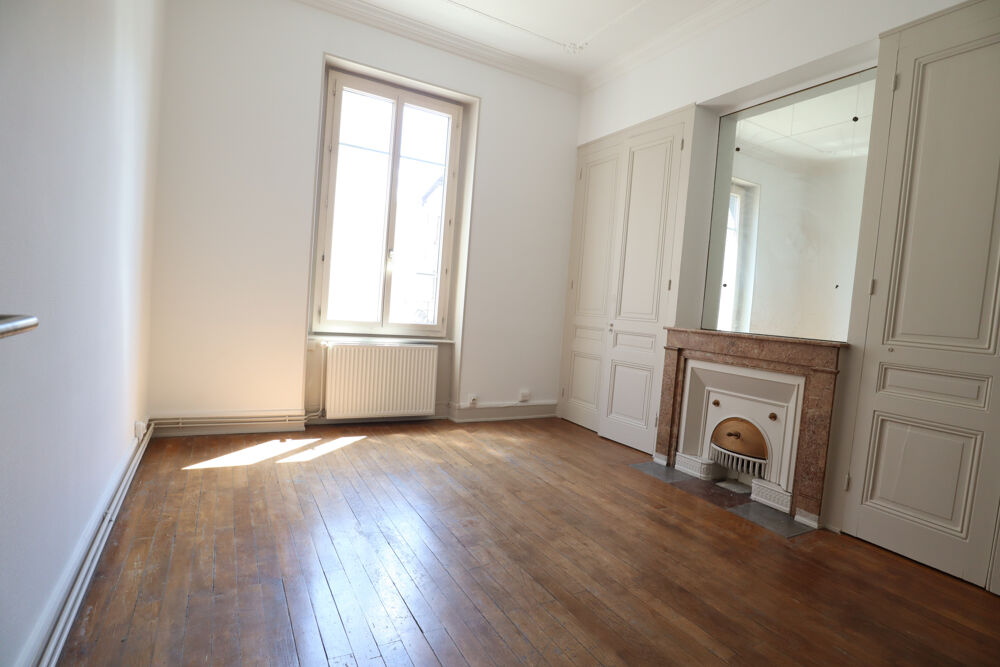Location Appartement 65m2 - T2 - RUE CARNOT - CENTRE VILLE/ANGLE LOUIS BLANC St fons