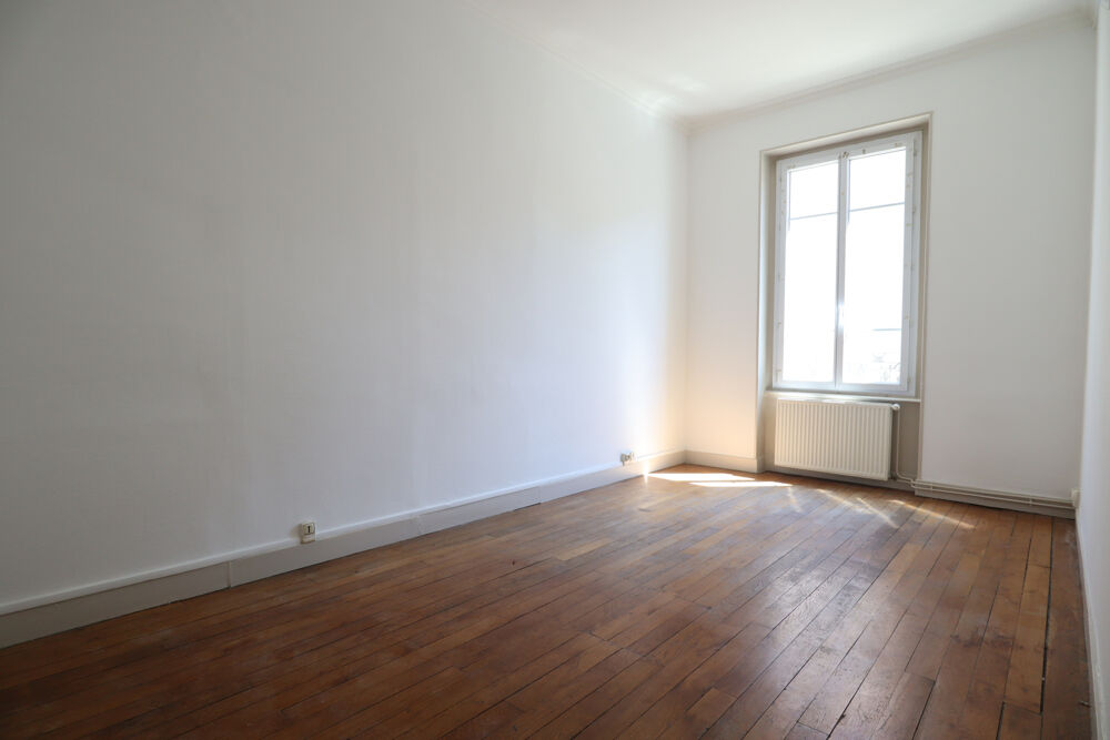 Location Appartement 65m2 - T2 - RUE CARNOT - CENTRE VILLE/ANGLE LOUIS BLANC St fons