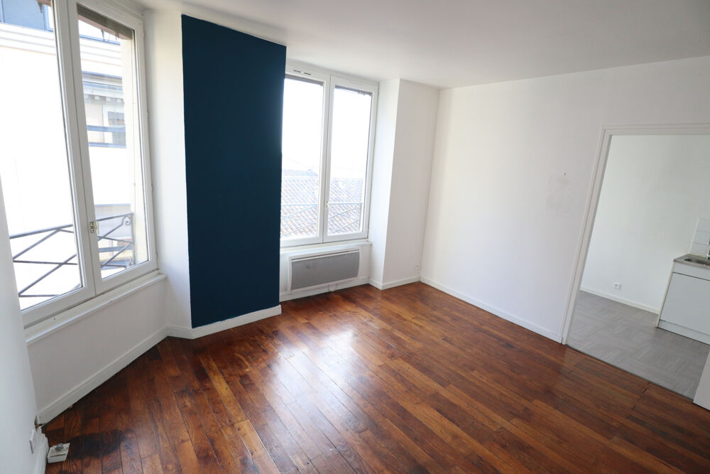 Location Appartement T2 - 48 M2 - DERNIER ETAGE AVEC VUE Lyon 1