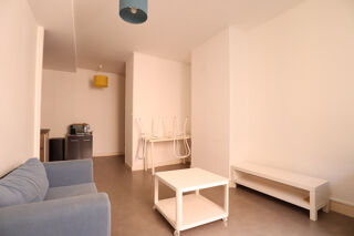  Appartement à louer 2 pièces 43 m²