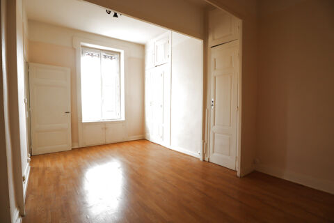  Appartement � louer 1 pi�ce 40 m�