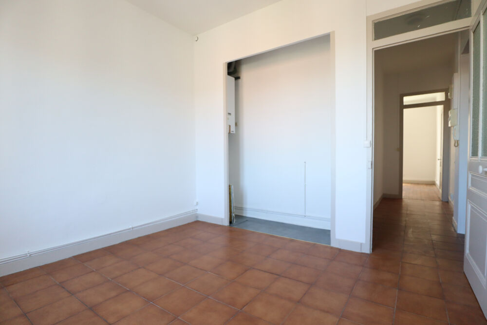 Location Appartement 44m2 - T2 - RUE CARNOT - CENTRE VILLE/ANGLE LOUIS BLANC St fons