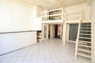  Appartement à louer 2 pièces 42 m²