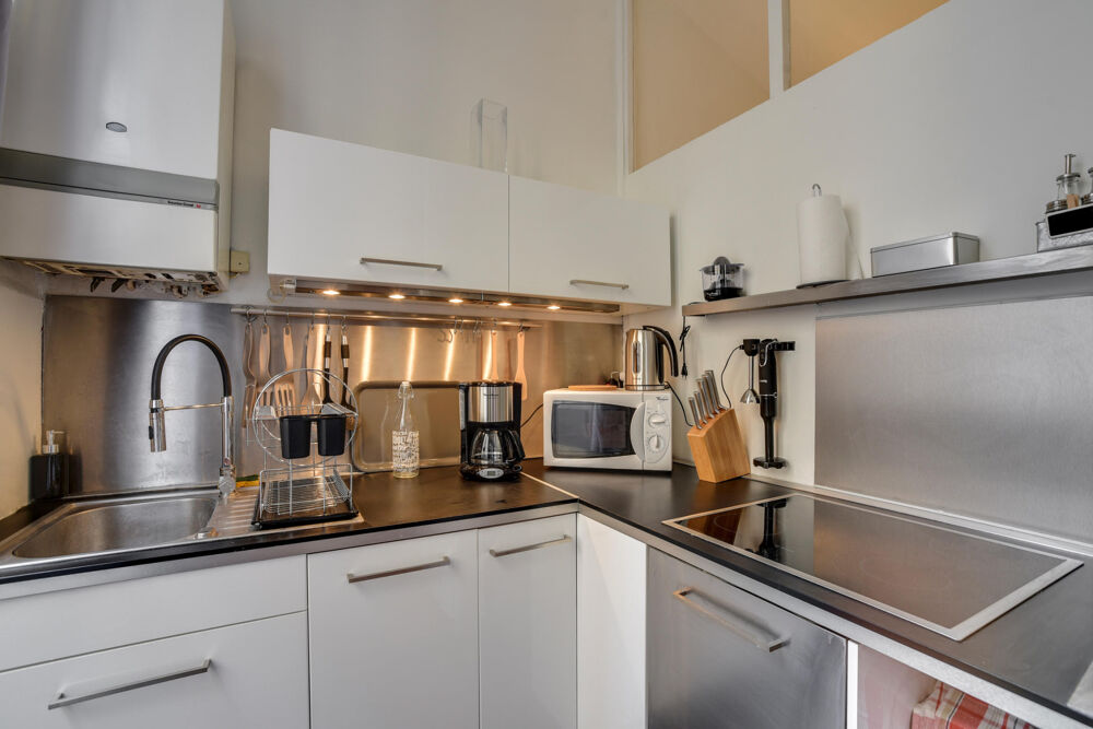 Location Appartement MAGNIFIQUE T3 BIS ENTIEREMENT MEUBLE A LYON 01   RUE DE FLESSELLES Lyon 1