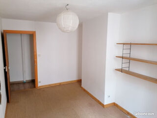  Appartement à louer 3 pièces 57 m²