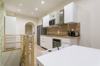 Appartement à louer 5 pièces 77 m²