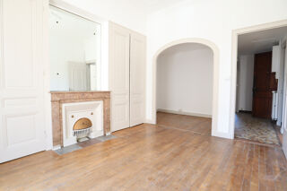  Appartement à louer 2 pièces 65 m²