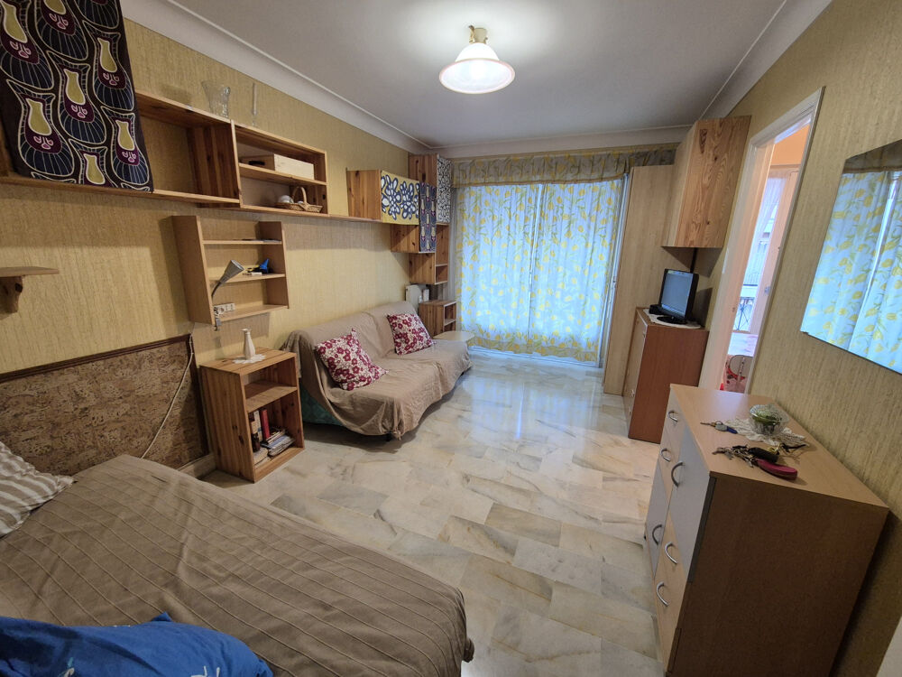 Vente Appartement Menton quartier pigautier, à 300 m des plages ce beau studio, terrasse dans une résidence de standing. Menton