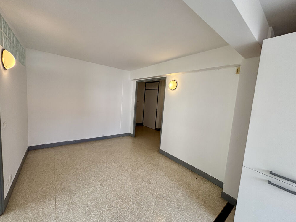 Vente Appartement APPARTEMENT 3 PIÈCES, COEUR CENTRE-VILLE Menton