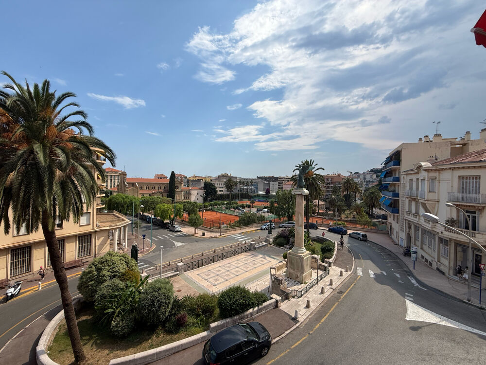 Menton centre ville 3 pièces terrasse