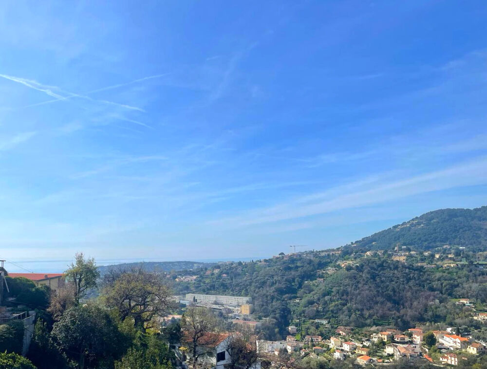Vente Appartement Menton annonciade, 4 pièces en appartement - villa de 127 m2 et 88 m2 de terrasse et 1000 m2 de terrain Menton