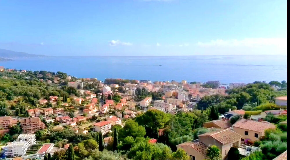 roquebrune cap martin , quartier hameau , maison de 140 m2 sur terrain de 1500 m2 en pleine vue mer panorami