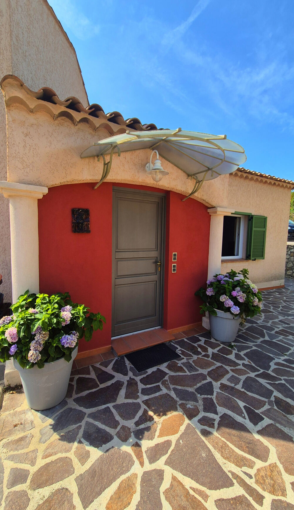 Menton, Castellar route de castellar terrain plat de 1530 m2 piscine