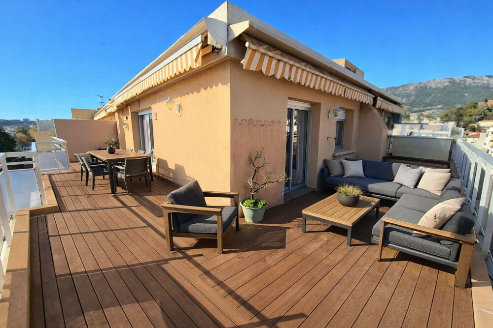 Vente Appartement exceptionnel 3 pièces de 79 m2 et 63 m2 de terrasse en 8 ème et dernier étage, vue panoramique  mer Menton