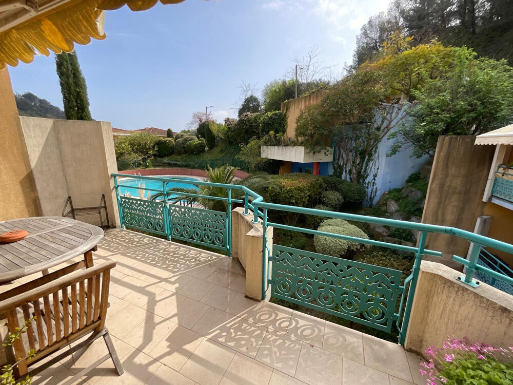 Vente Appartement À Roquebrune-Cap-Martin, appartement trois pièces de 58 m2, dernier étage, garage fermé et cave Roquebrune cap martin