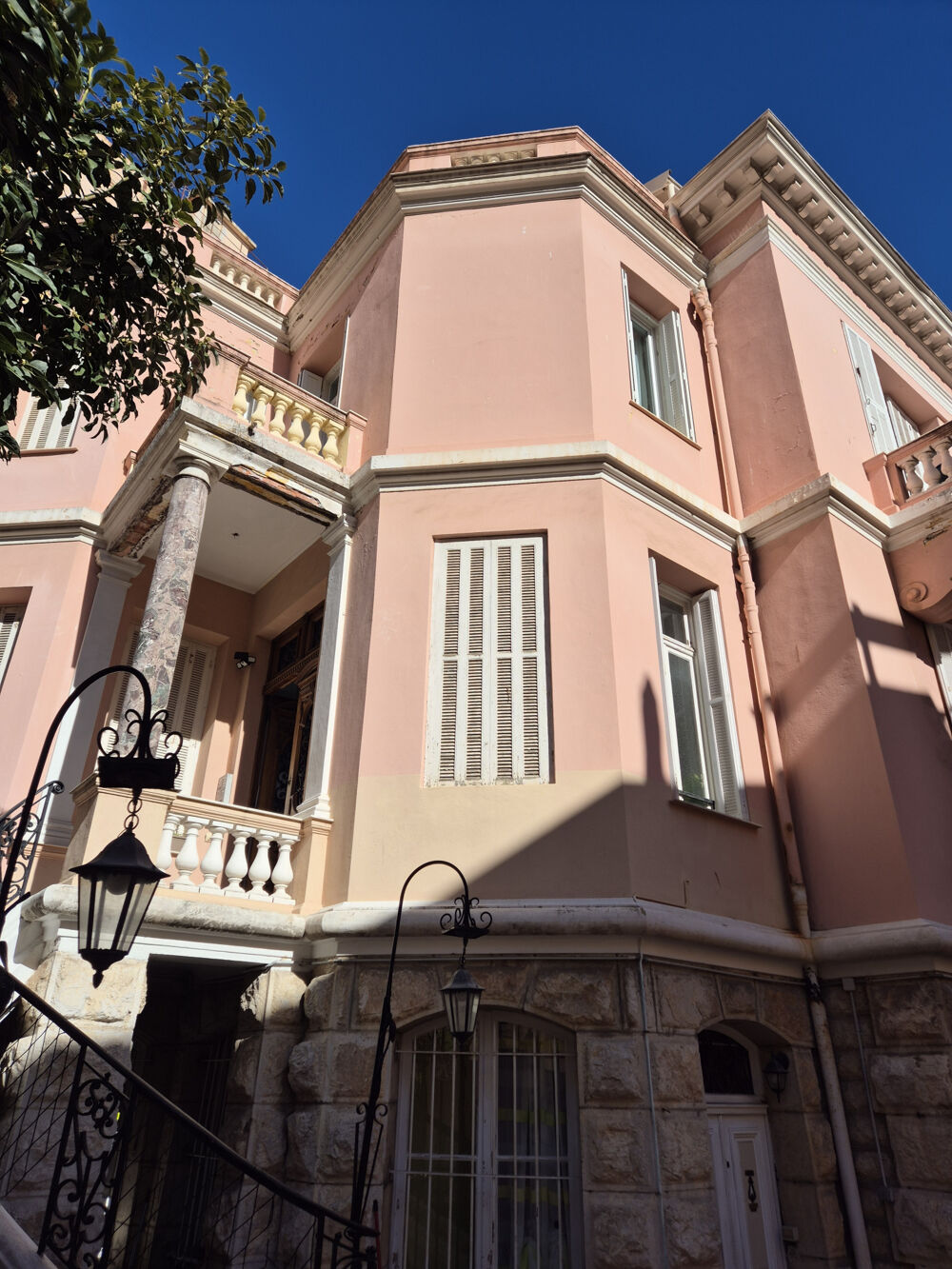 Vente Appartement menton coeur centre ville , dans hotel particulier, appartement villa, 38 m2 terrasse Menton