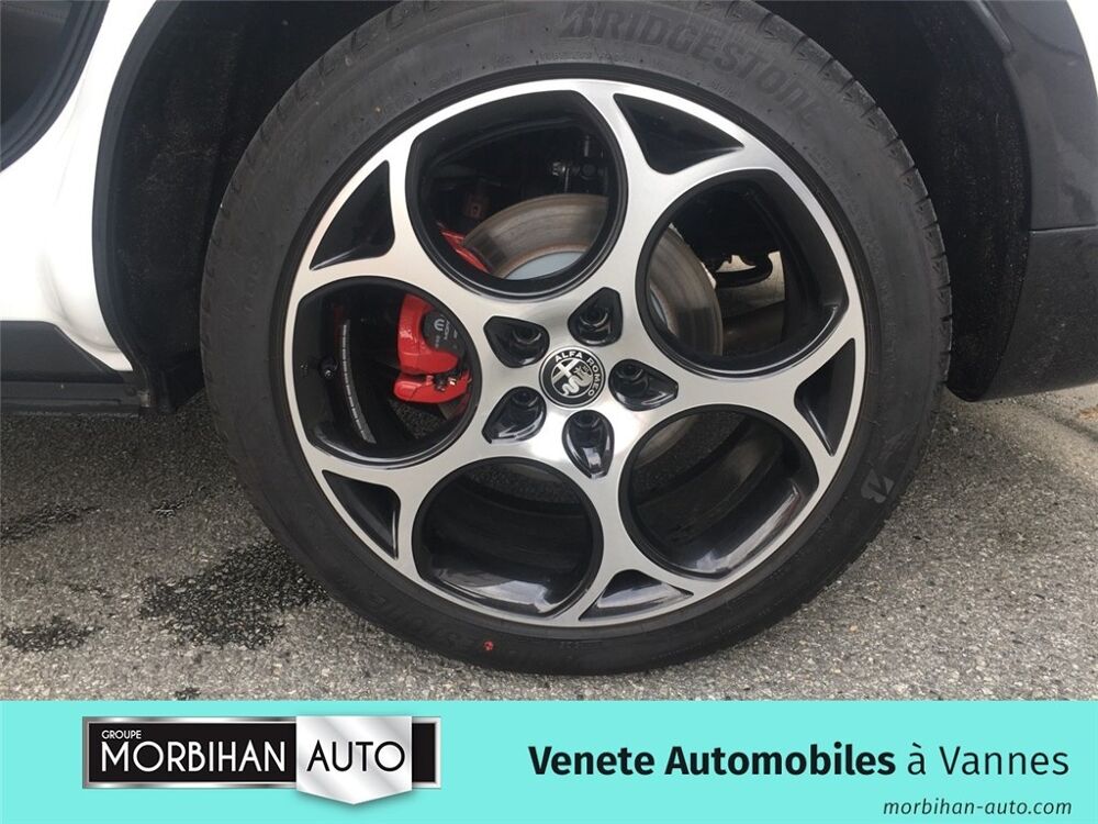 Tonale TONALE 1.3 HYBRIDE RECHARGEABLE PHEV 280CH AT6 Q4 Veloce 2023 occasion 56000 Vannes