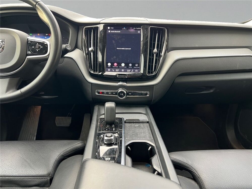 XC60 T6 AWD HYBRIDE RECHARGEABLE 253 CH+145 CH GEARTRONIC 8 2023 occasion 69190 Saint-Fons